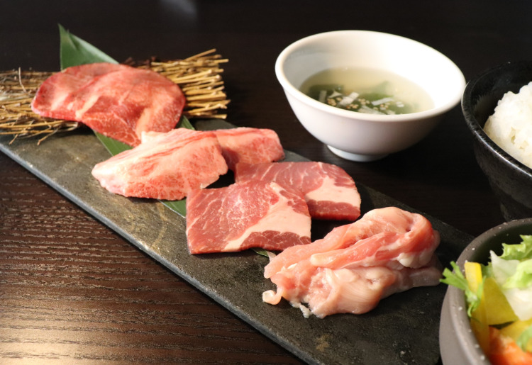4種の焼肉ランチ（ハーフ）【平日ランチのみ】